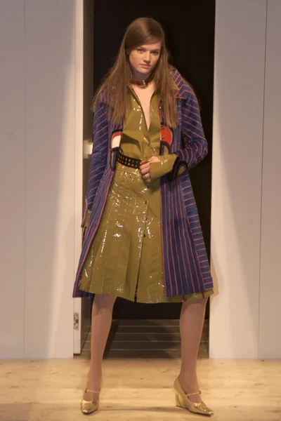 Look 50